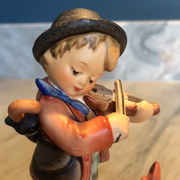 Hummel "Puppy Love" - Picture 5 of 10